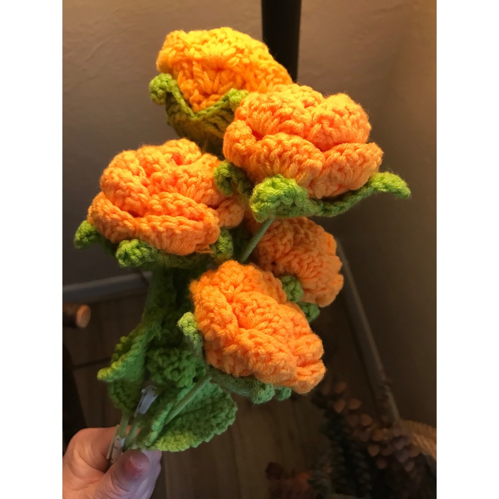 Crochet Rose Bouquet 5 Piece Orange Artificial‎ Yarn Flowers Home Decor